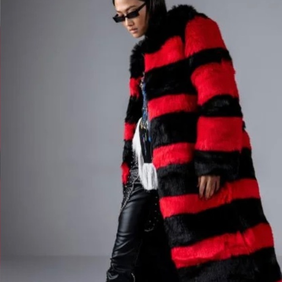 Red and Black Fur Trench Coat - Picture 8 of 10